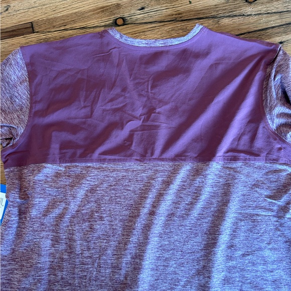 Women’s Columbia Omni-Shade tshirt - Picture 3 of 5